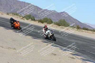 media/Dec-04-2025-Racers Edge (Thu) [[5ebc9f124d]]/3-B Group/7-Session 4 (Turn 10 Inside)/